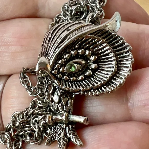 VINTAGE DAVID GRAU SPAIN GREEN CRYSTAL OWL NECKLACE PENDANT ROPE CHAIN HALLMARKD